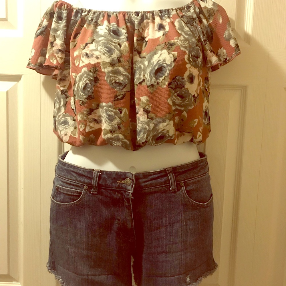 Two piece out fit